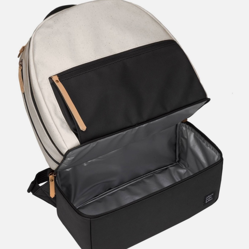Petunia pickle bottom backpack with some accessories